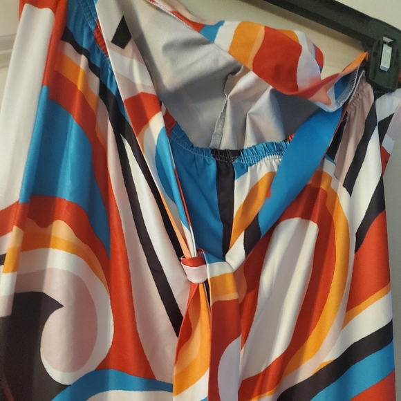 Multicolor halter/tube jumpsuit with back tie NWOT - Picture 6 of 7